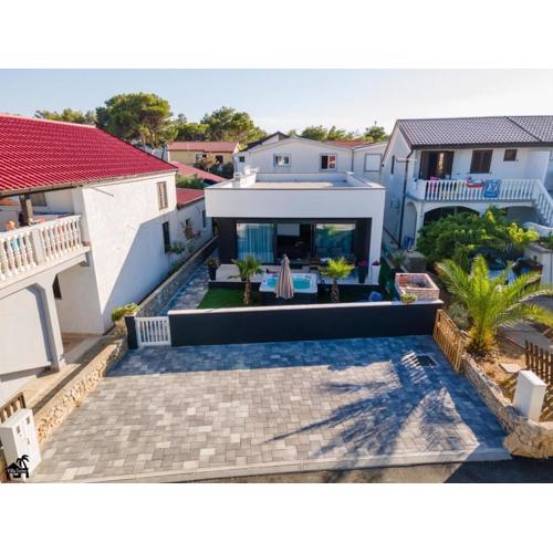 Holiday house with a parking space Vir - 22303