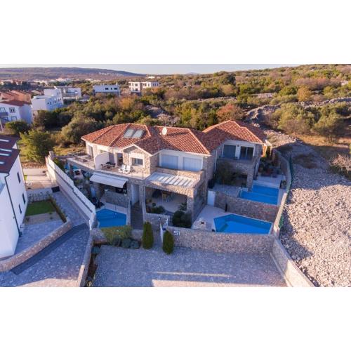 Holiday house with a swimming pool Krk - 23581