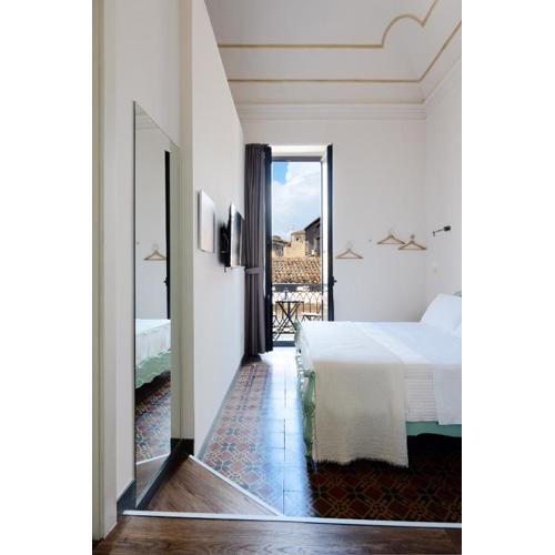Holiday Lux Boutique Room