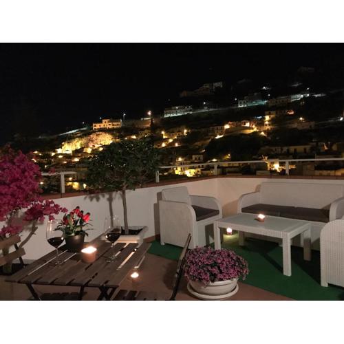 Holiday Rooms Portale Pirrera