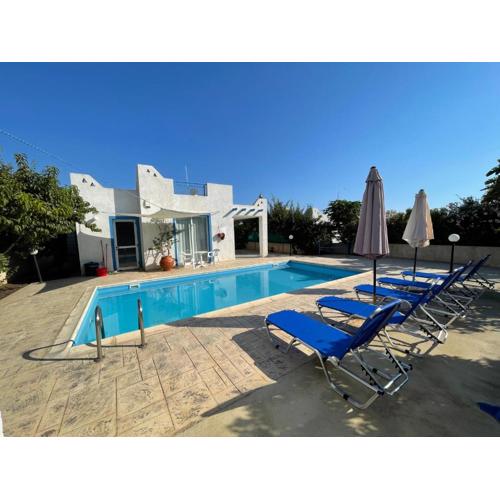 Holiday Villas in Cyprus (Philippos villa 5)