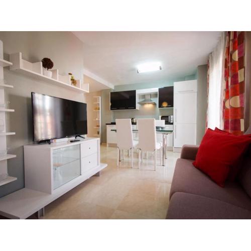 Holidays2Malaga Ancha del Carmen AACC, Lift, WIFI