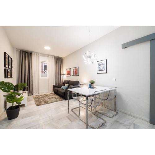 Holidays2Malaga Eduardo Ocon quiet&high Speed Wifi