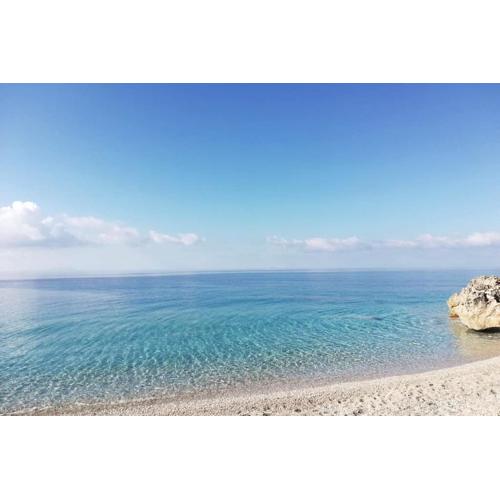 Holliday home 200m from the beach at White Rocks, Dhermi