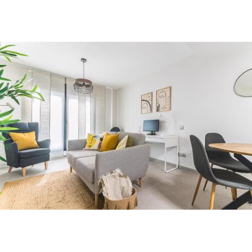 Home for the Digital Nomads Next to the Beach