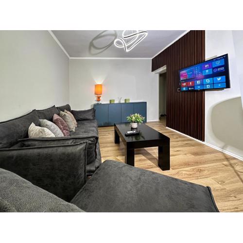 Home Select Tirana