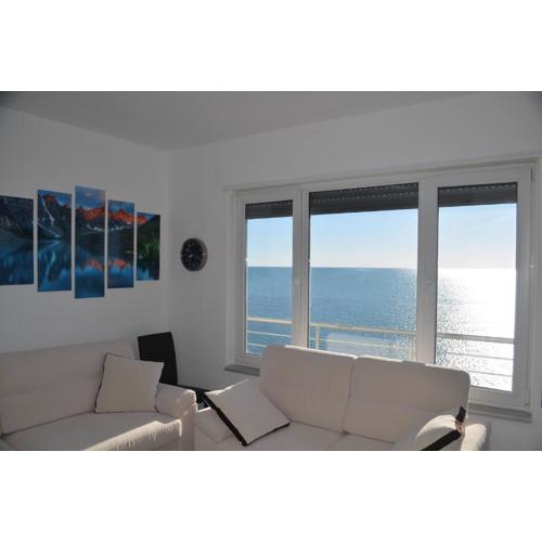 Home Sweet Home by the Sea - 060