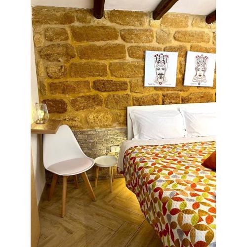 Home Via Neve-Historical Centre