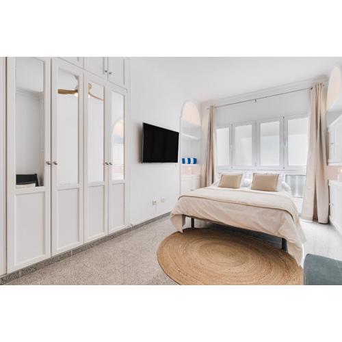 Home2Book Cozy Las Canteras Studio, By the Beach