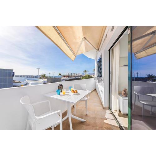 Home2Book Modern Apt Puerto del Carmen, Terrace