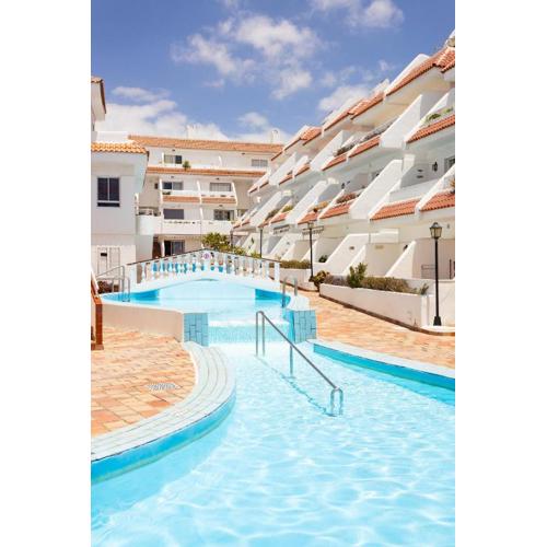 Home2Book Radiant Apt, Pool & Terrace Las Américas