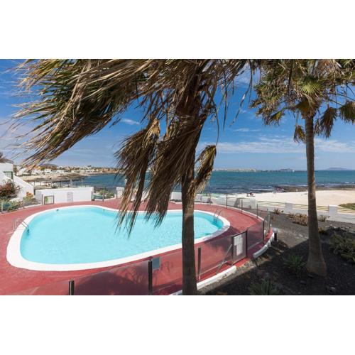Home2Book Sunny Poolside Stay in Corralejo