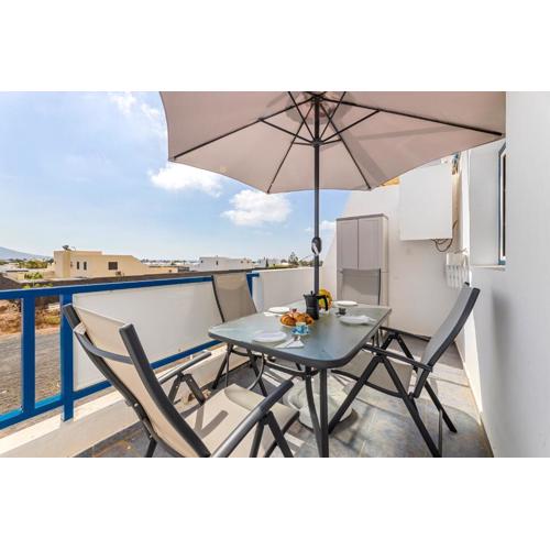 Home2Book Sunshine Apartment Playa Blanca, Terrace