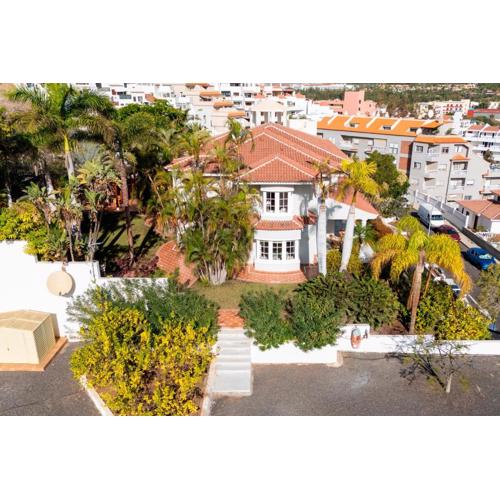 Home2Book Timeless Elegance Villa, Los Cristianos