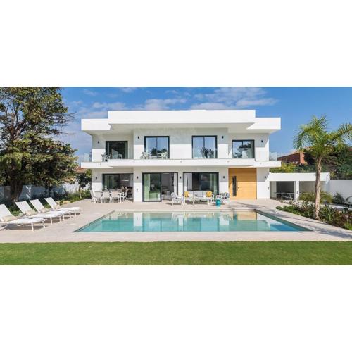 Homeclub Villa con Piscina Privada en Guadalmar