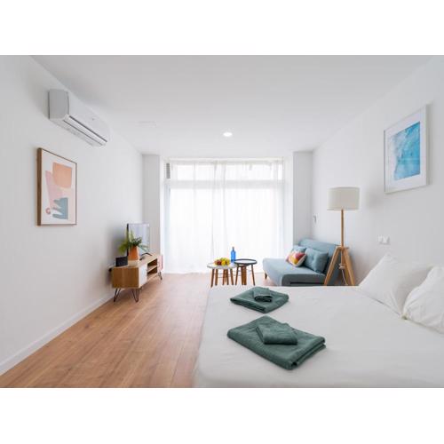 HomeForGuest Estudio Brisa Canteras con terraza