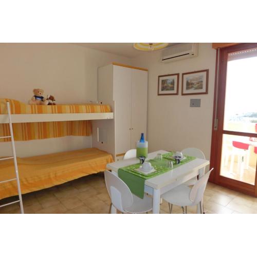 Homely seaview studio flat with balcony - Beahost