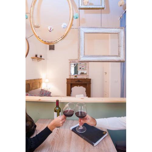 Homes4Holidays - Artistic Nest