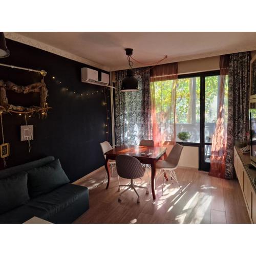 Homey art apartment next to Drujba lake Metro stations and bul.Tsarigradsko Shose