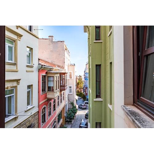 Homie Suites - Modern Apartments Nearby Istıklal Street & Galata Tower