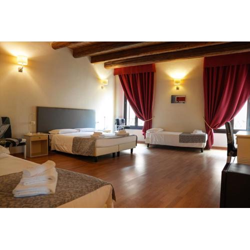 Honey Rooms Ferrara