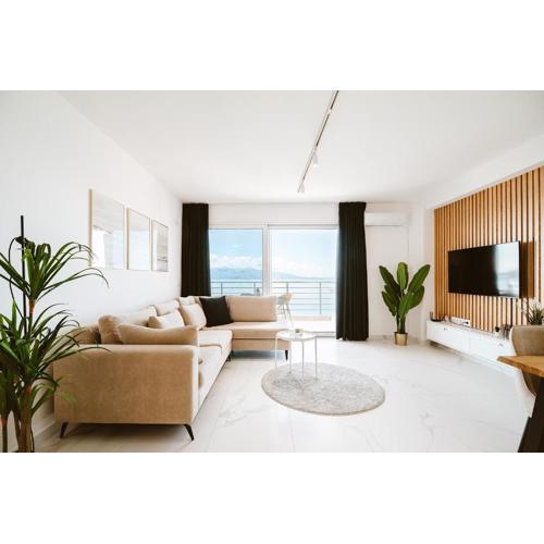Horizon Bay