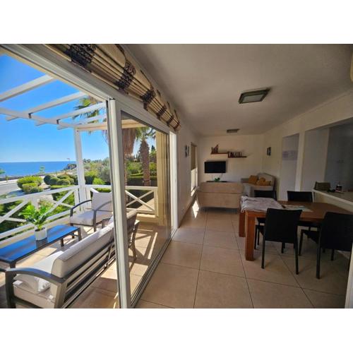 Horizon Bliss at Coral Bay