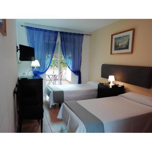 Hostal Alhaja Playa