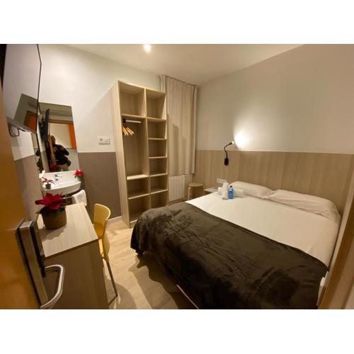 Hostal BESTPRICE Barcelona Stadium
