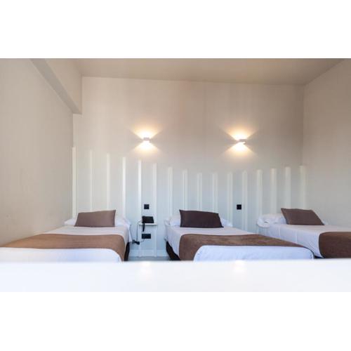 Hostal Gran Via 44