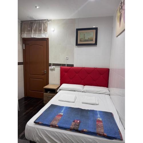Hostal Granvia 628