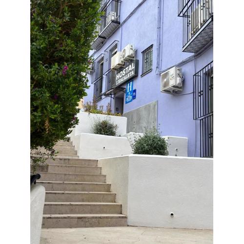 Hostal L\