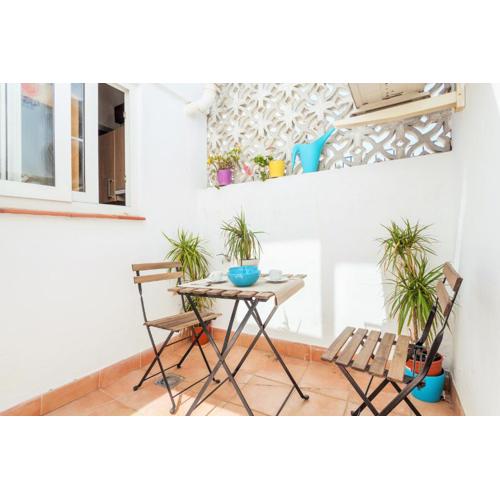 Hostly Sierpes 3 Renewed Families-Fibre-Parking optional