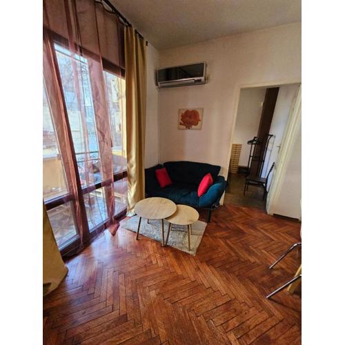 Hot Spot 2bdrm apartment 1