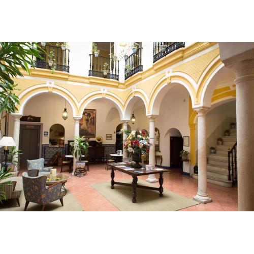 Hotel Abanico Casa Palacio