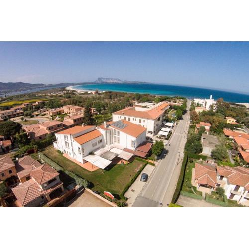 HOTEL AL FARO ,SHABBY CHIC, spiaggia la Cinta SanTeodoro