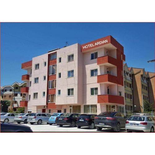 Hotel Ardjan