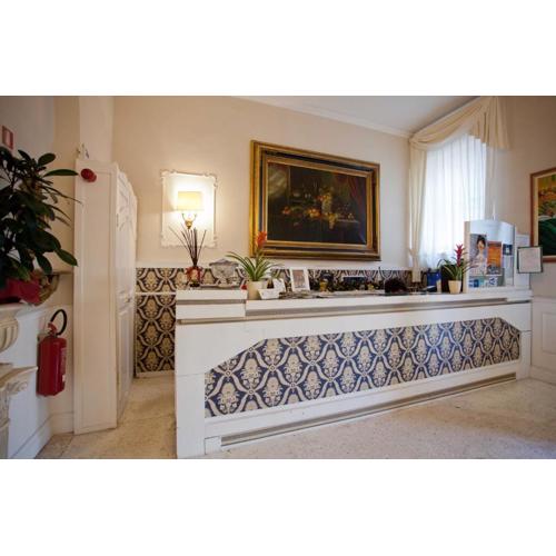 Hotel Ariston