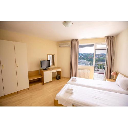 Hotel Astra