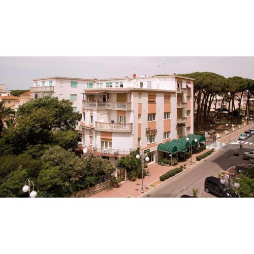 Hotel Ausonia