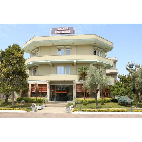Hotel Autostrada (Highway)