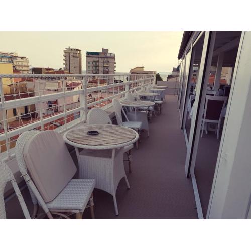 Hotel Bella \
