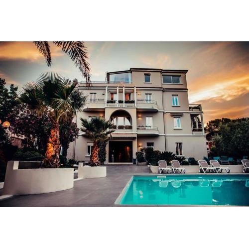 Hotel Benaco