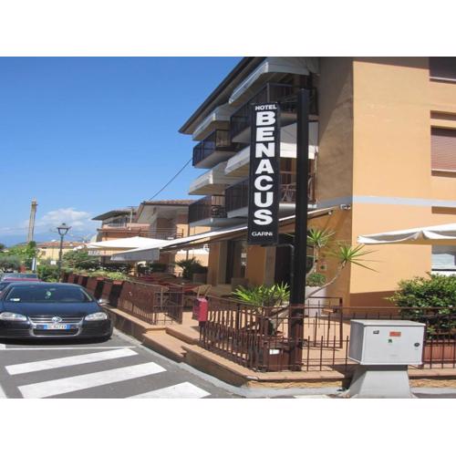 Hotel Benacus