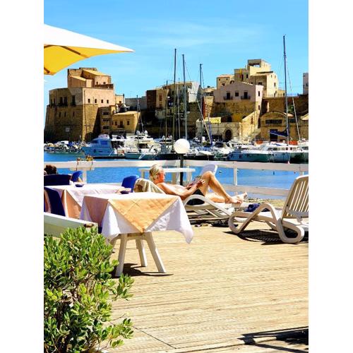 Hotel Cala Marina