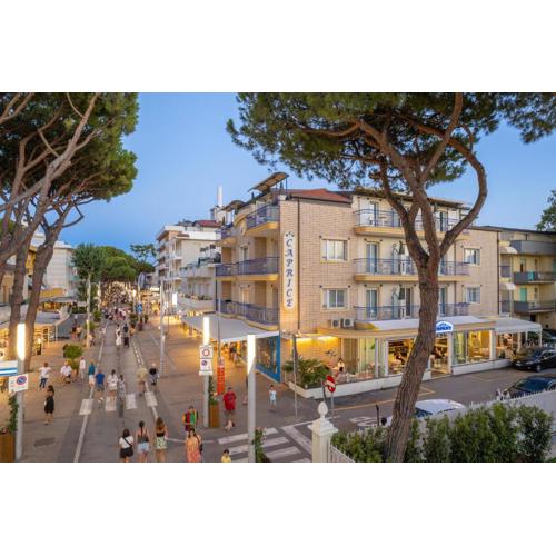 Hotel Caprice B&B - in centro a Riccione