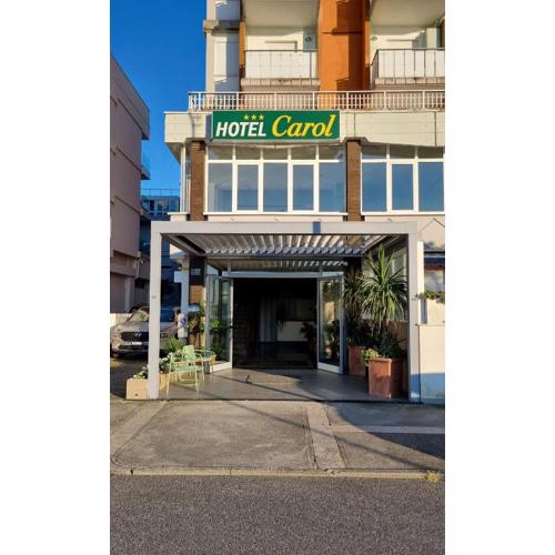 Hotel Carol