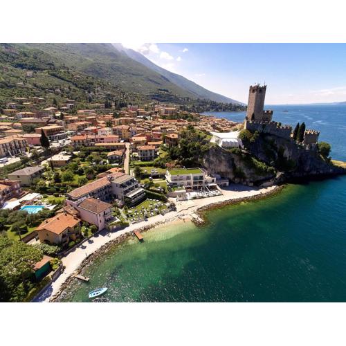 Hotel Castello Lake Front