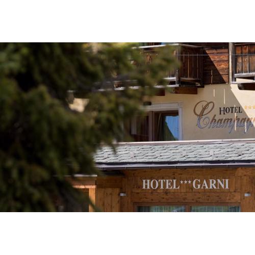 Hotel Champagne