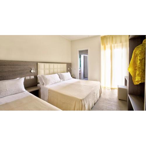 Hotel Clara